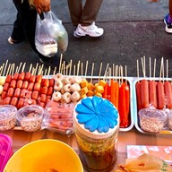ยำ - yum (เสรีไทย)