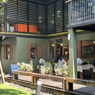 บรรยากาศ Garret Fish & Chips Ari