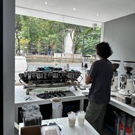 1:2 coffee (1:2 คอฟฟี่ ) สาทร
