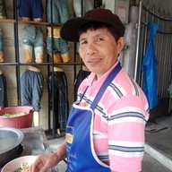 บรรยากาศ ก๋วยเตี๋ยวป้าหล้า