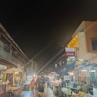 บรรยากาศ กาดกองต้า