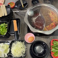 Shabubomb  (ชาบู ข้าวหน้าเนื้อพ่นไฟ) รามคำแหง