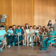 Half a Hund HALF A HUND Coffee cafe