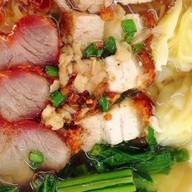 บะหมี่เกี๊ยวหมูแดง หมูกรอบ 28