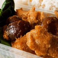 ป๋าปู ข้าวหมูตุ๋น