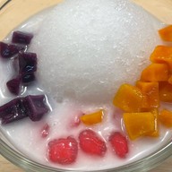 บัวลอย ขนมหวาน หลานกะธิ The camping ground