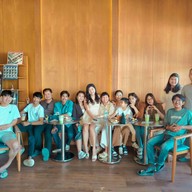 Half a Hund HALF A HUND Coffee cafe