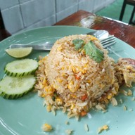 ครัวยายป้อม