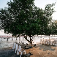 ชาน'เล รีสอร์ท&ซีฟู้ด