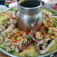 ครัวยายป้อม