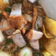 เมนูของร้าน ก๋วยเตี๋ยวลมโชย