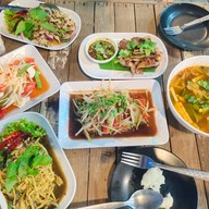 เมนูของร้าน ลาบยโสเทพรักษ์ ตัดใหม่เทพรักษ์-สะพานใหม่