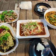 เมนูของร้าน ลาบยโสเทพรักษ์ ตัดใหม่เทพรักษ์-สะพานใหม่