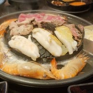 Lucky BBQ Paradise Park