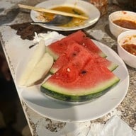 เก้าอี้ไม้ หมูกระทะ บางแสน