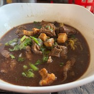 ก๋วยเตี๋ยวบ้านดิน