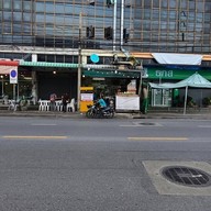 ครัวแสงทอง ซีฟู้ด ปากซอยเอกชัย18