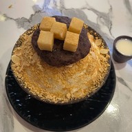 Chibing Chicken and Bingsu กลาสเฮ้าส์ รัชดา