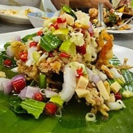 ครัวแสงทอง ซีฟู้ด ปากซอยเอกชัย18