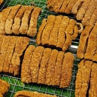 บรรยากาศ คุณชายหมูกรอบ คุณชายหมูกรอบ