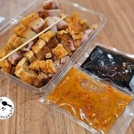 เมนูของร้าน คุณชายหมูกรอบ คุณชายหมูกรอบ