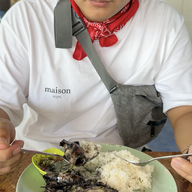 บรรยากาศ แสบเตี๋ยวตุ๋น