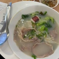 La Meow หม่าล่า DIY อาหารจีนหูหนาน-เสฉวน เซ็นทรัลพระรามเก้า