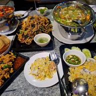 Good's bar lampang (กู๊ดบาร์)