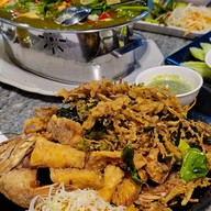 Good's bar lampang (กู๊ดบาร์)