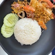 ราดหน้าฟาไฉ สุขาภิบาล 3