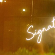 Signature Restaurant&Bar บ้านโป่ง