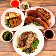 ข้าวขาหมูเฮียซ้าย ข้าวขาหมูเฮียซ้าย