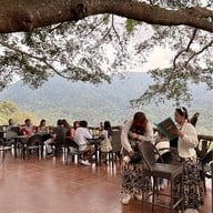 เมนูของร้าน The Giant Chiang Mai Thailand