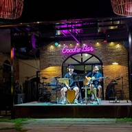 Good's bar lampang (กู๊ดบาร์)