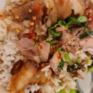 ต้มเลือดหมูโคตรอร่อย สาขาเดียวในอยุธยา สูตรเยาวราชแท้ตำนานกว่า40ปี