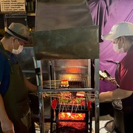 บรรยากาศ ปิ้งย่างหม่าล่าหน้าแบงค์