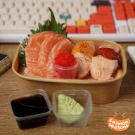 เมนูของร้าน (ร้านดังเปิดใหม่!!) Salmon Seasons - สาขา Town in Town -