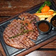 Spectrum Lounge & Bar Hyatt Regency Sukumvit Hotel