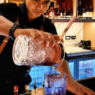 IM En Ville phuket Moonshine Lounge