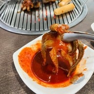 Seoul Korean BBQ Restaurant 서울 (โซลบาบีคิว บ.โคบราเทอร์) -
