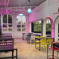 อีส้ม อีสานแซ่บ แจ่วฮ้อน หมูกระทะ ลานจอดรถเดียวกับ12บาร์