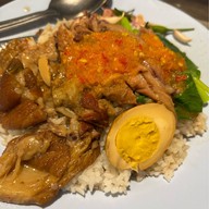 กินข้าวกับแกง (ตลาดสี่แยกหนองจอก)