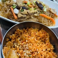 Seoul Korean BBQ Restaurant 서울 (โซลบาบีคิว บ.โคบราเทอร์) -