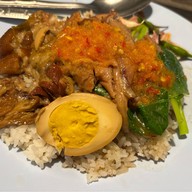 กินข้าวกับแกง (ตลาดสี่แยกหนองจอก)