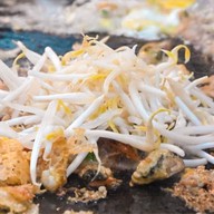 หอยทอด ลุงเล็ก กระทุ่มแบน ตลาดกระทุ่มแบน