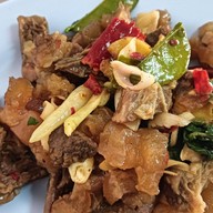 ร้านลาบหน้าลือ