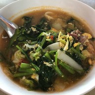 ใหญ่สุกี้กระทะร้อน วันทูทรี