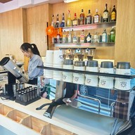 Sunset Coffee Roaster ( สาขาเจริญกรุง )