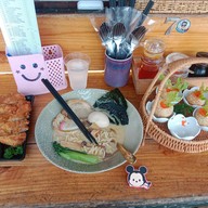 เมนูของร้าน นานะ ราเมง