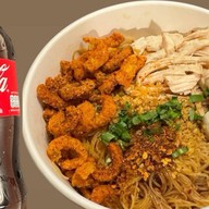 หมี่ไก่ฉีก หมี่คลุกซอสโบราณ สาขา1 by oilzii